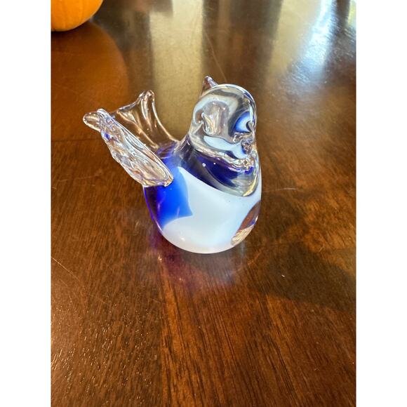 Glass clear and cobalt blue bird - Picture 2 of 5